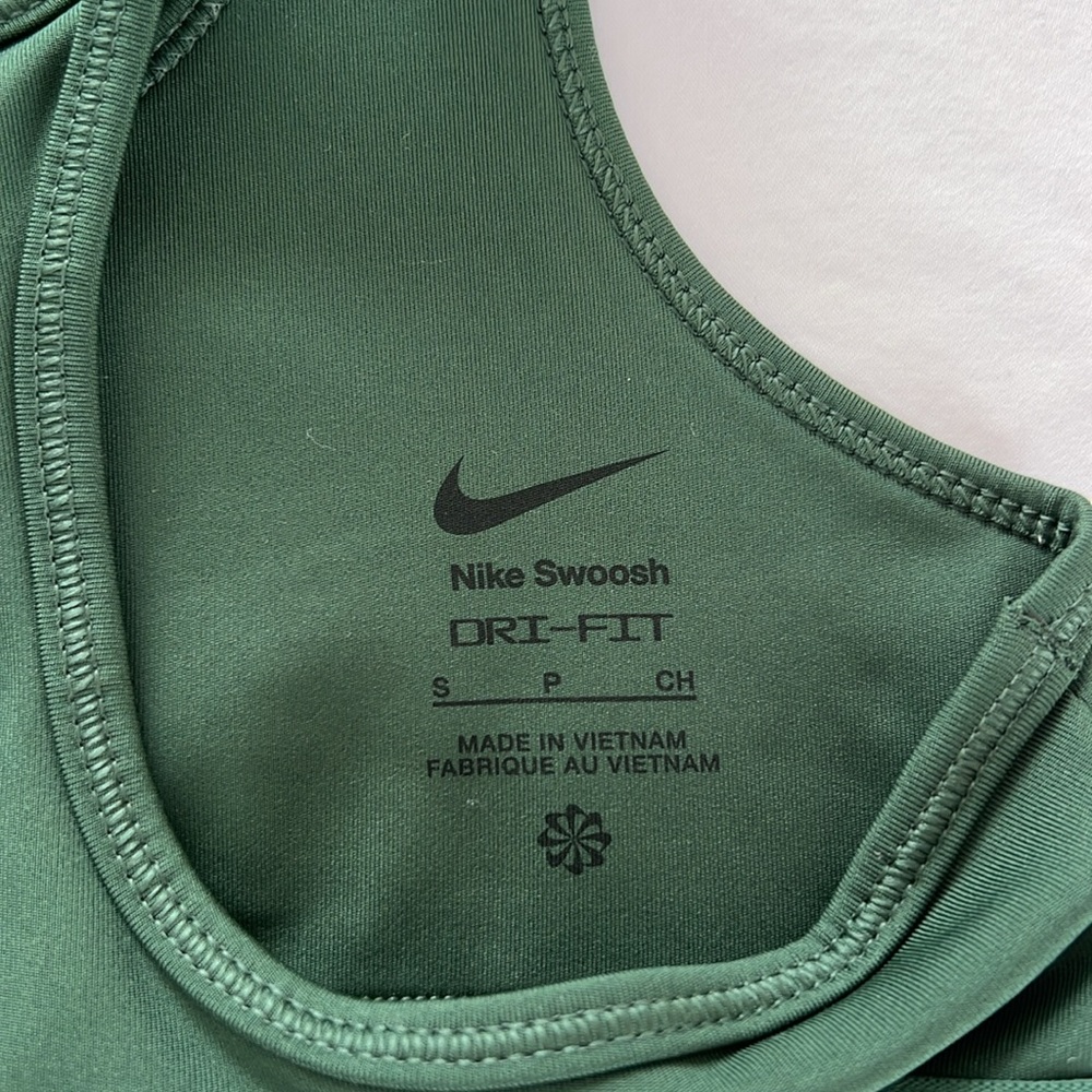 Nike Pro Swoosh sports bra DRI-FIT - Picture 4 of 6